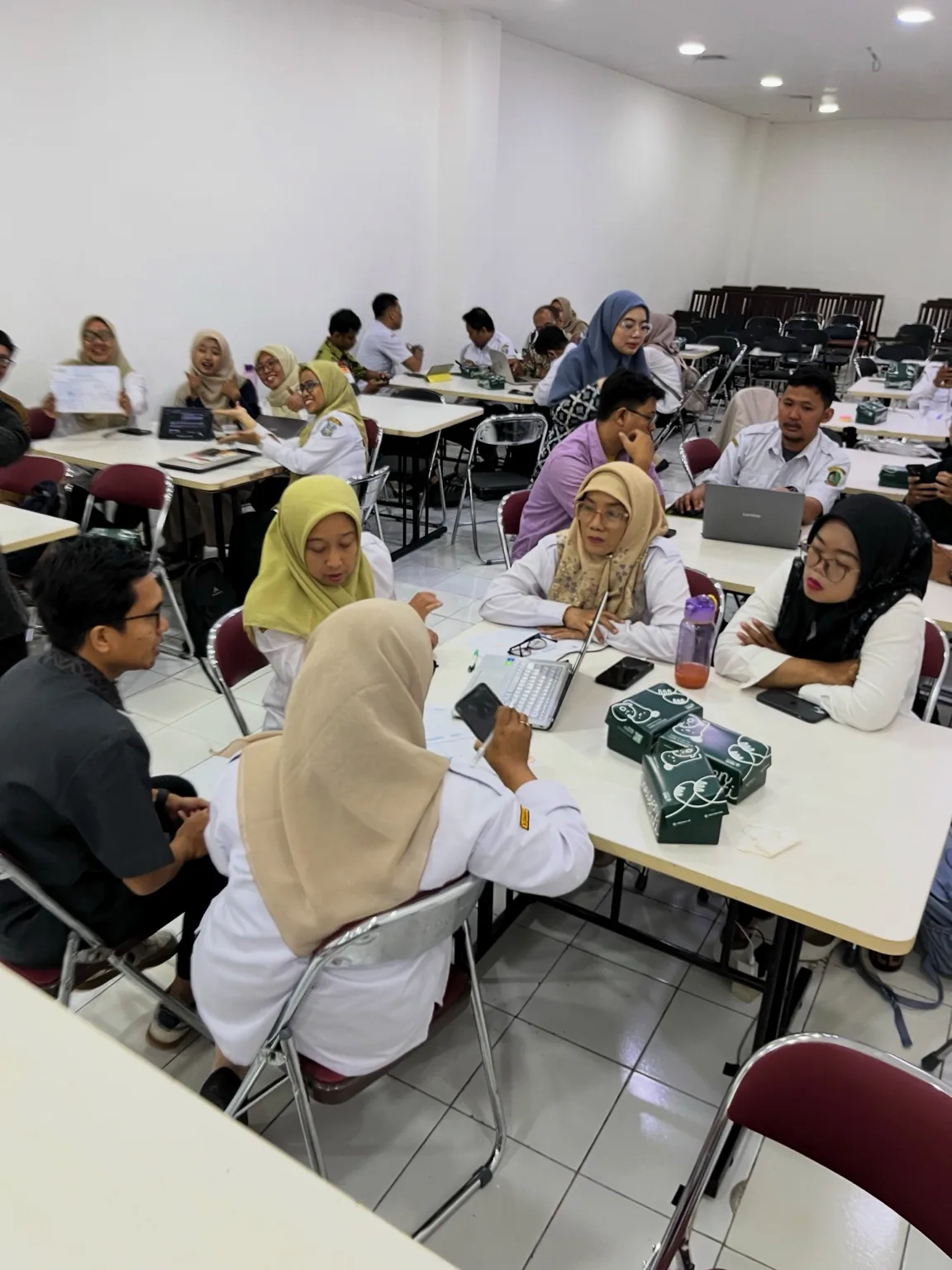 Market Validation & Prototyping Menggunakan AI — Ngalup x Garuda Spark